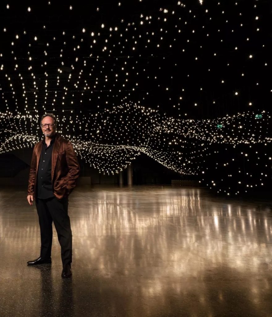 RAFAEL LOZANO-HEMMER’S DAZZLING ART BASEL INSTALLATION VISUALIZES HEARTBEATS