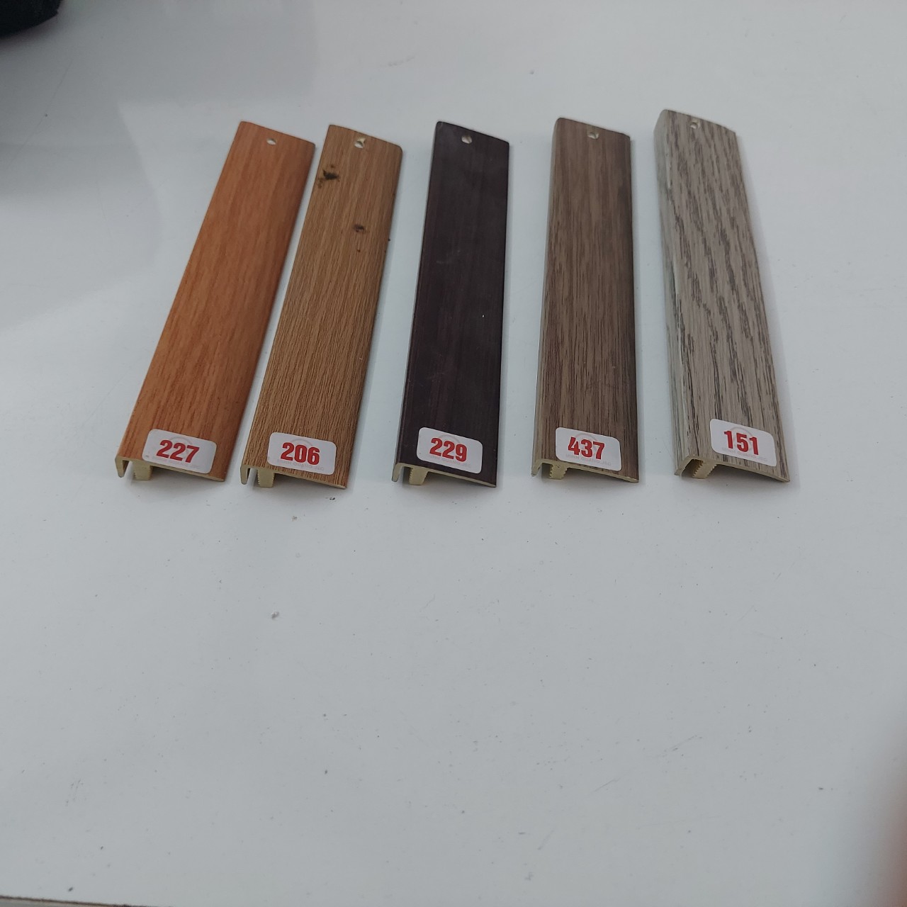 Nẹp nhựa F cho sàn gỗ