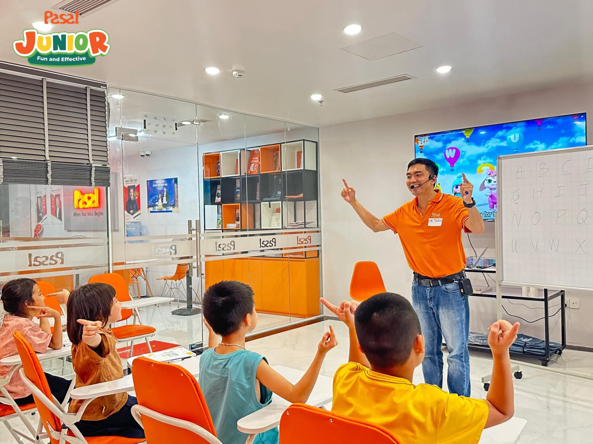 Một buổi học sôi nổi tại Pasal Junior