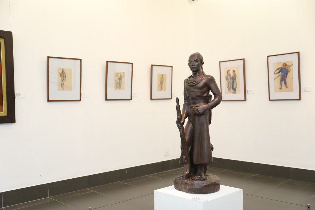 THE EXHIBITION ‘ROAD TO ĐIỆN BIÊN’ – DEPICTING HEROIC HISTORY OF OUR NATION