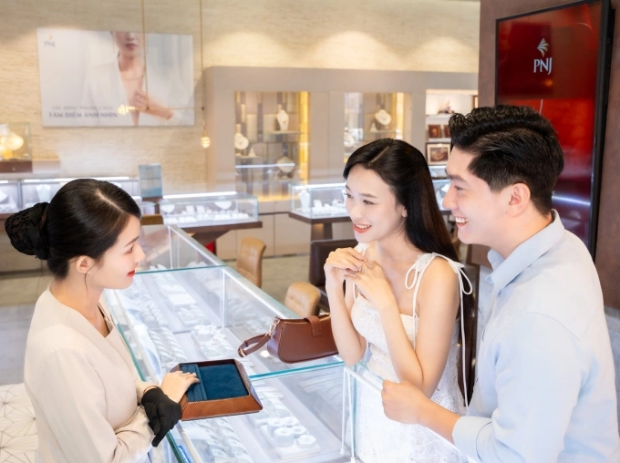 Quan chức Nhà Trắng nói việc Ấn Độ mua dầu Nga ‘mang tính cơ hội’